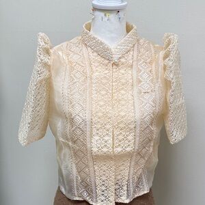 Chic Lace Women's Blouse in Cream